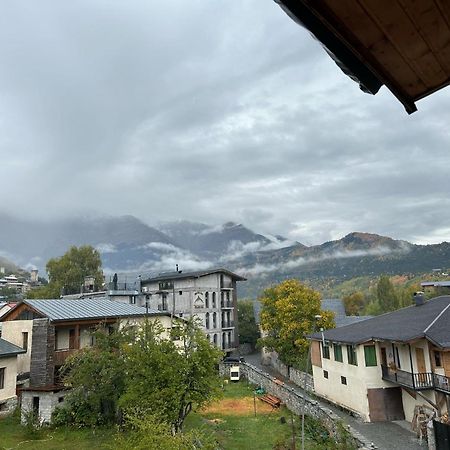 Hotel Svanseti Mestia Eksteriør bilde