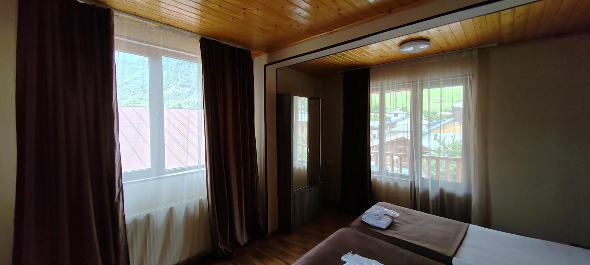 Hotel Svanseti Mestia Eksteriør bilde