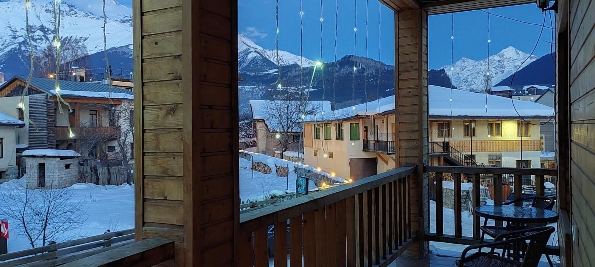 Hotel Svanseti Mestia Rom bilde